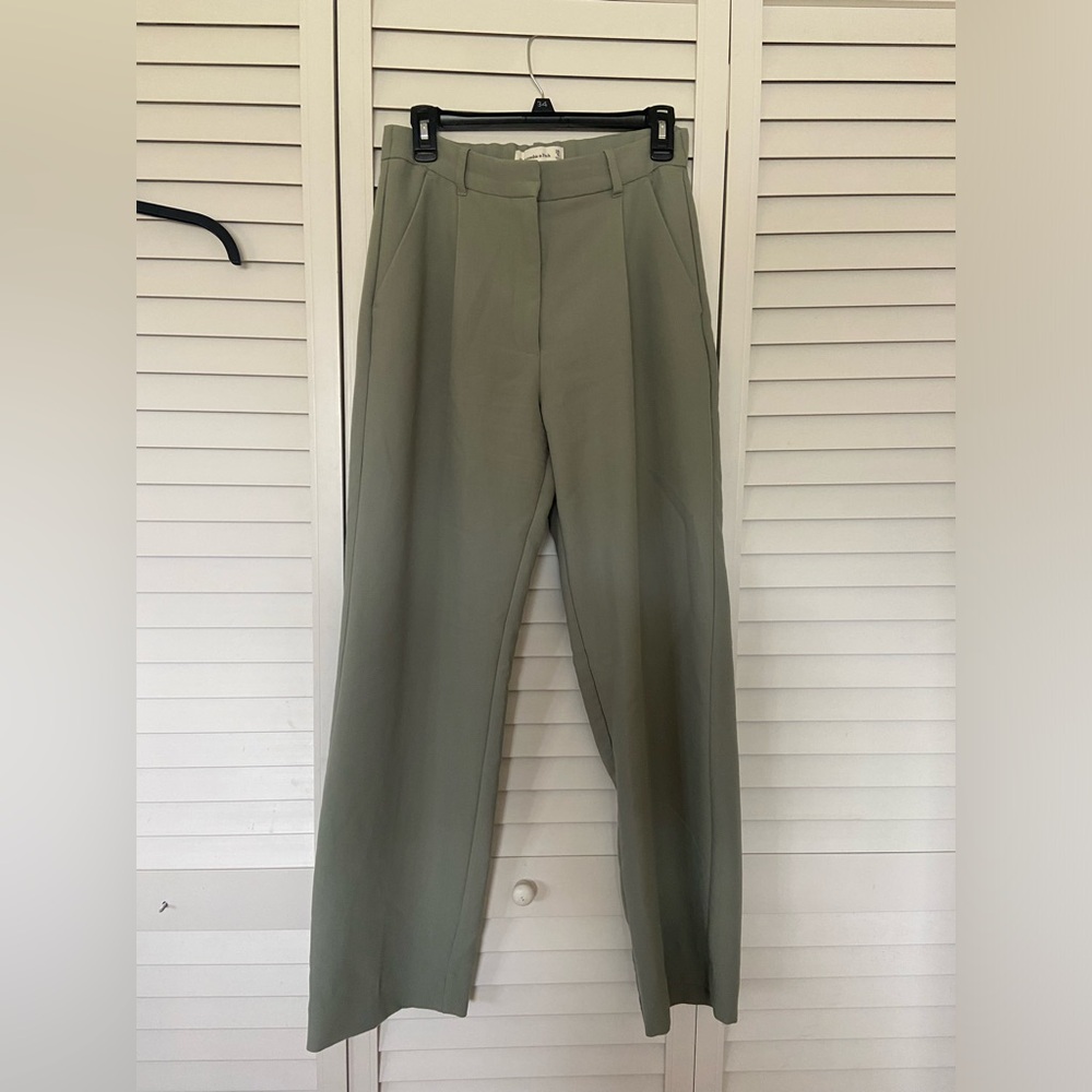Green Abercrombie Slacks (SHORT)
